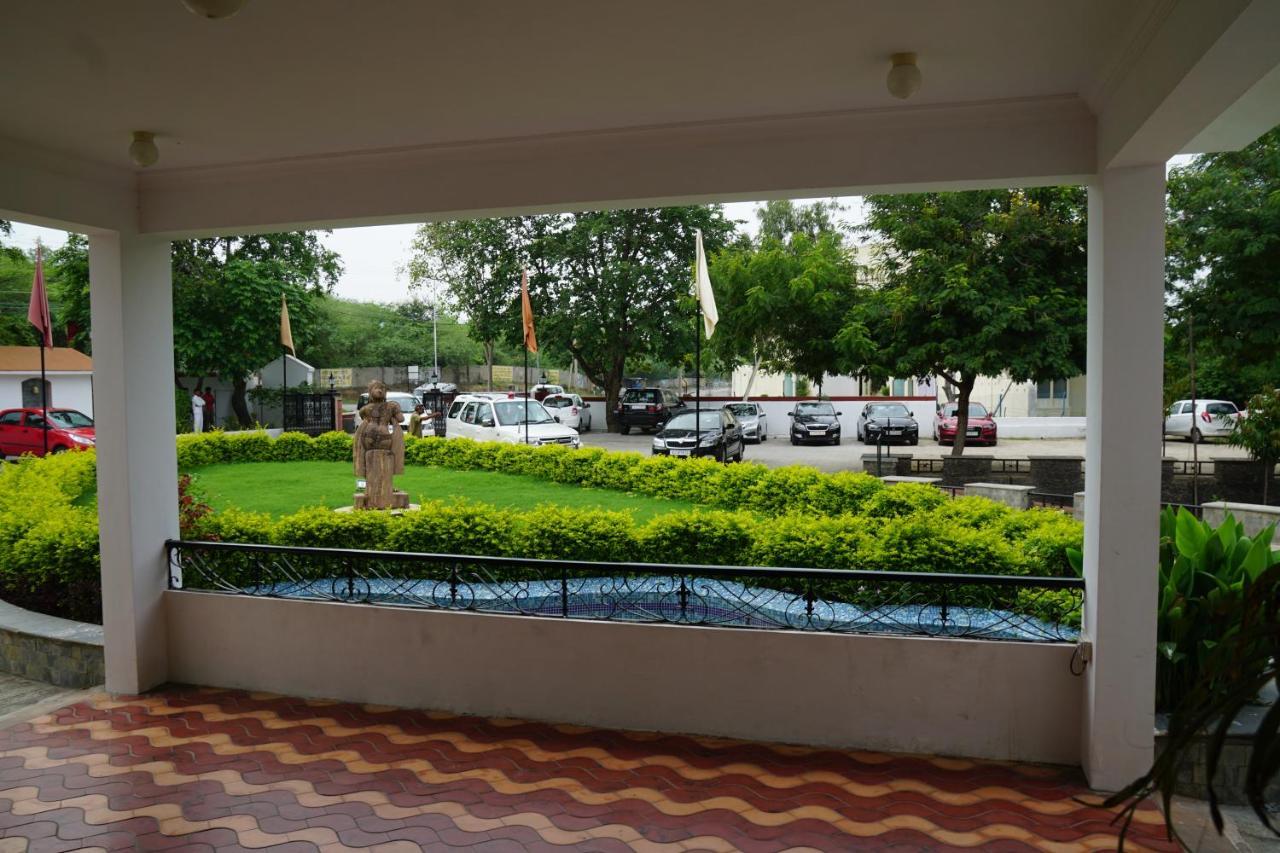 Amantra Shilpi Resort & Spa 烏代浦 外观 照片