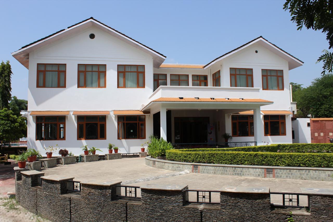 Amantra Shilpi Resort & Spa 烏代浦 外观 照片